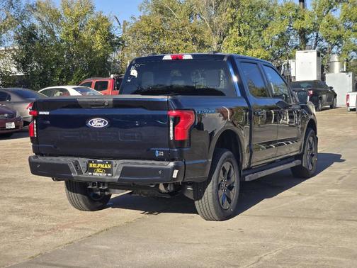 2025 Ford F-150 Lightning Flash