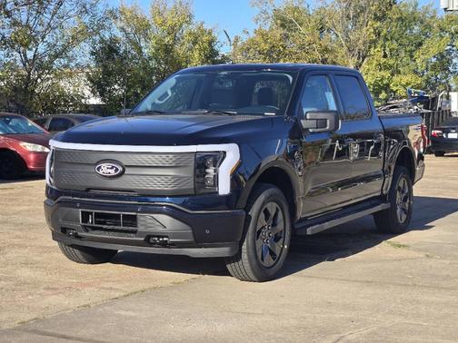 2025 Ford F-150 Lightning Flash