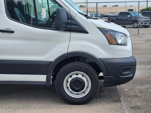 2025 Ford Transit-250 148 WB Medium Roof Cargo