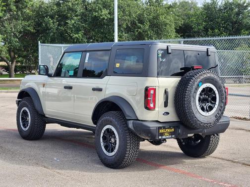2025 Ford Bronco Badlands