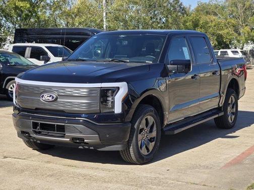 2025 Ford F-150 Lightning LARIAT