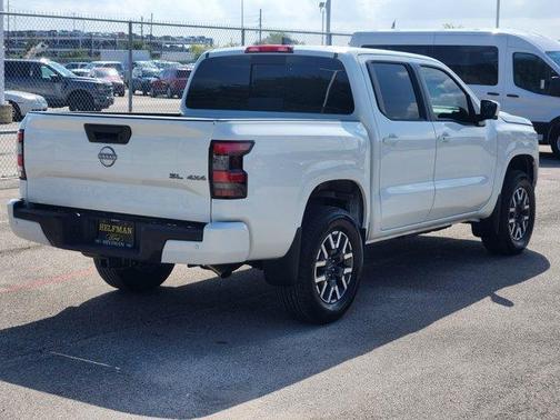 2025 Nissan Frontier SL