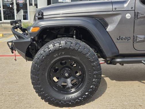 2020 Jeep Gladiator Sport