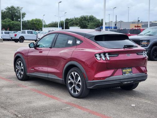 2025 Ford Mustang Mach-E Select