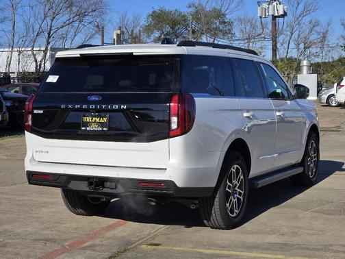 2026 Ford Expedition Active