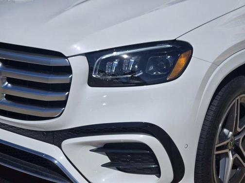 Polar White 2025 Mercedes-Benz GLS 450 4MATIC