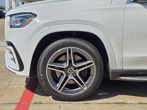 Polar White 2025 Mercedes-Benz GLS 450 4MATIC