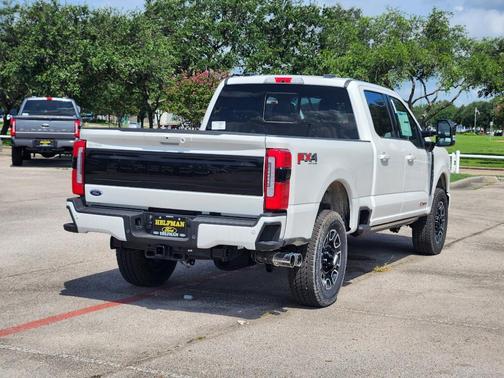 Star White 2025 Ford F-250 Platinum