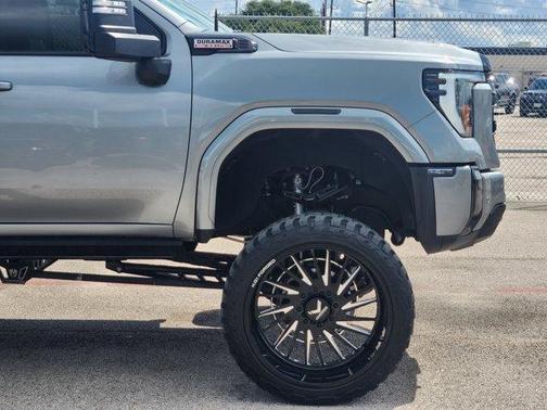 2024 GMC Sierra 2500 AT4