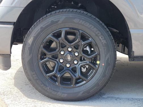 Carbonized Gray Metallic 2026 Ford F-150 XLT