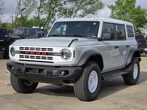 Avalanche Gray 2026 Ford Bronco Heritage Edition