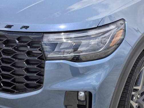 Vapor Blue Metallic 2026 Ford Explorer ST-Line