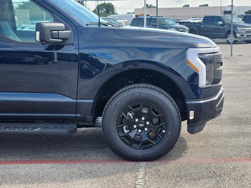 2025 Ford F-150 Lightning XLT
