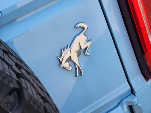 2025 Ford Bronco Heritage Edition