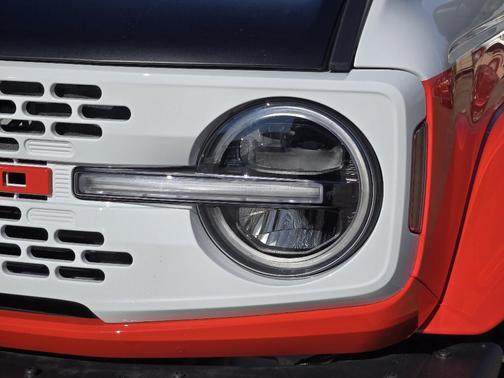 Oxford White 2025 Ford Bronco Stroppe Edition