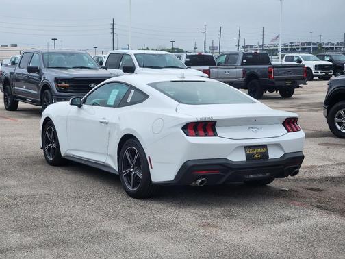 2025 Ford Mustang EcoBoost
