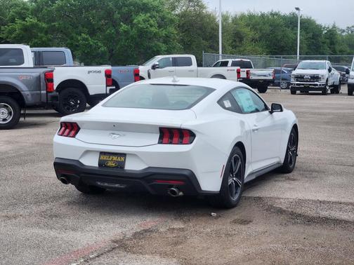 2025 Ford Mustang EcoBoost