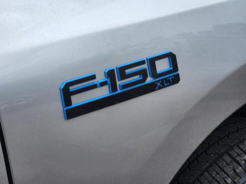 2025 Ford F-150 Lightning XLT