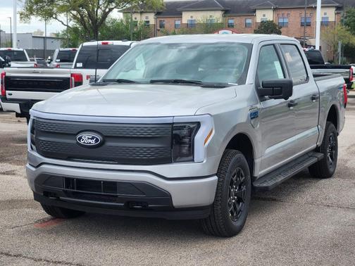 2025 Ford F-150 Lightning XLT