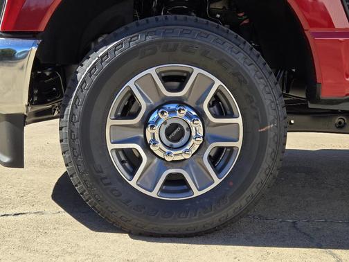 2026 Ford F-250 Lariat