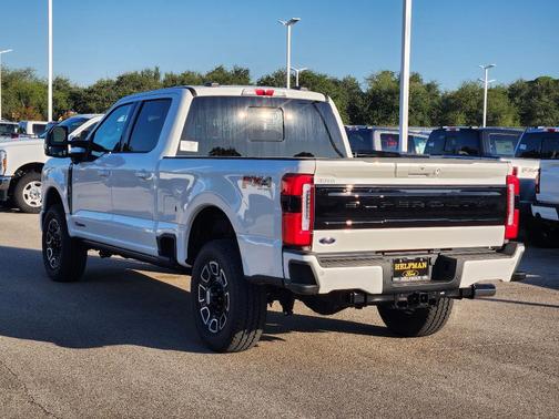 Star White 2026 Ford F-250 Platinum