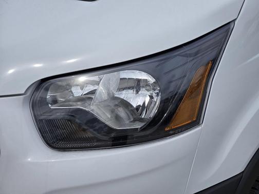 2026 Ford Transit-250 148 WB Medium Roof Cargo