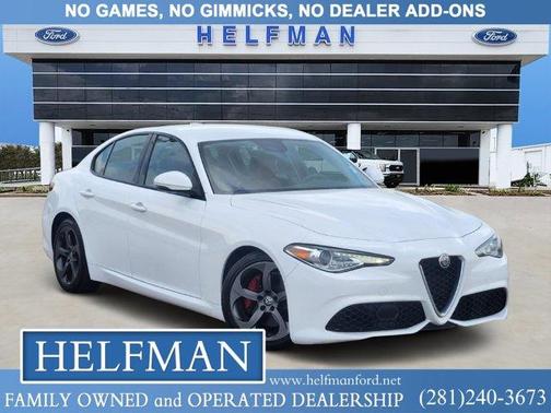 2018 Alfa Romeo Giulia Base