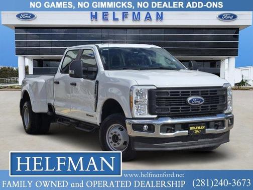 Oxford White 2025 Ford F-350 XL