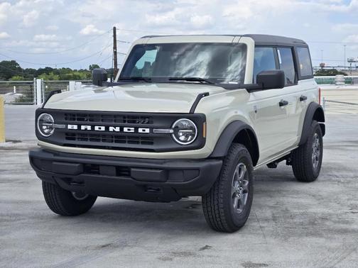 Desert Sand 2026 Ford Bronco Big Bend