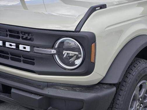 Desert Sand 2026 Ford Bronco Big Bend