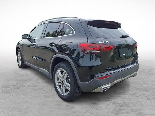 Midnight Black 2021 Mercedes-Benz GLA 250 Base 4MATIC