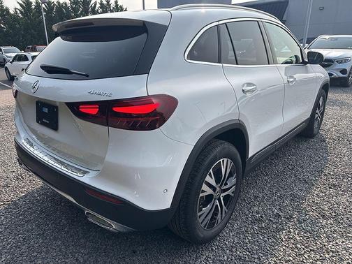 2025 Mercedes-Benz GLA 250 Base 4MATIC
