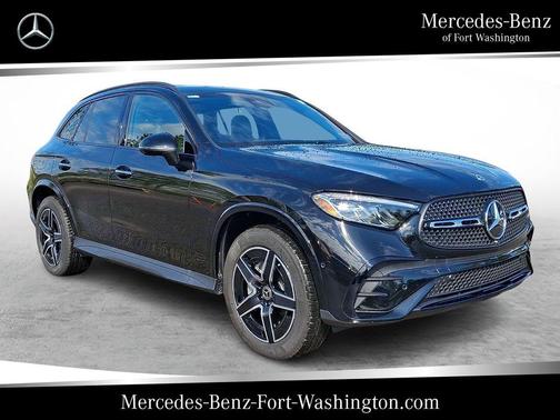 Obsidian Black Metallic 2026 Mercedes-Benz GLC 300 Base 4MATIC