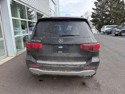 2026 Mercedes-Benz GLB 250 Base 4MATIC