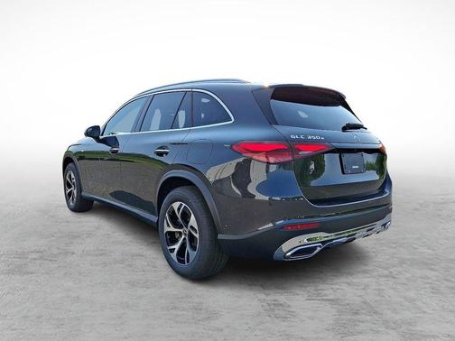 2025 Mercedes-Benz GLC 350e Base 4MATIC