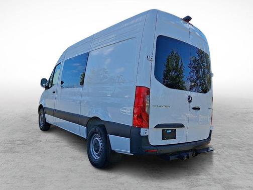2025 Mercedes-Benz Sprinter 2500 144 WB Standard Roof Crew
