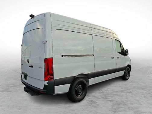 2026 Mercedes-Benz Sprinter 2500 Standard Roof