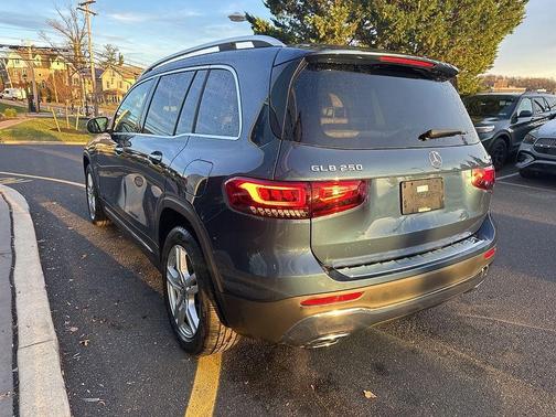 2022 Mercedes-Benz GLB 250 Base 4MATIC