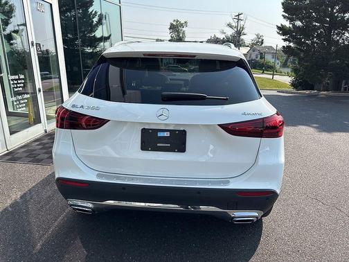 2025 Mercedes-Benz GLA 250 Base 4MATIC