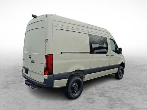 2026 Mercedes-Benz Sprinter 2500 Standard Roof