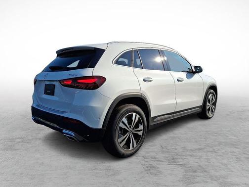 2026 Mercedes-Benz GLA 250 Base 4MATIC