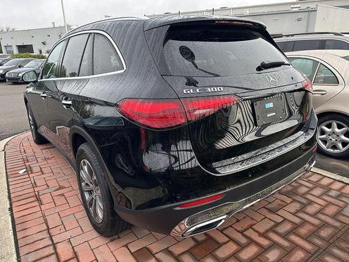 2025 Mercedes-Benz GLC 300 Base 4MATIC