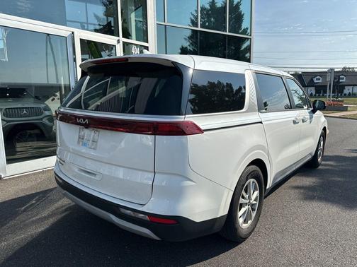 2022 Kia Carnival LXS