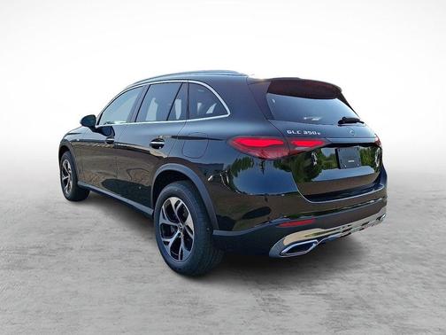 2025 Mercedes-Benz GLC 350e Base 4MATIC