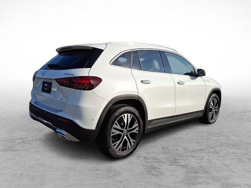 2025 Mercedes-Benz GLA 250 Base 4MATIC