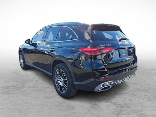 2025 Mercedes-Benz GLC 300 Base 4MATIC