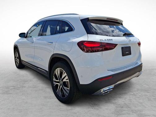2025 Mercedes-Benz GLA 250 Base 4MATIC