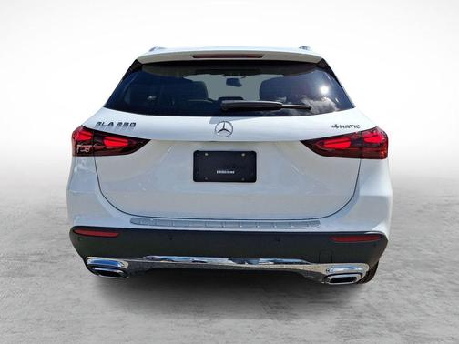 2025 Mercedes-Benz GLA 250 Base 4MATIC