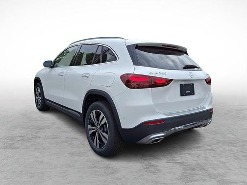 2026 Mercedes-Benz GLA 250 Base 4MATIC