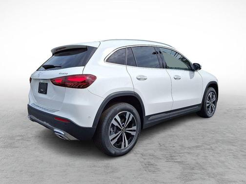 2026 Mercedes-Benz GLA 250 Base 4MATIC